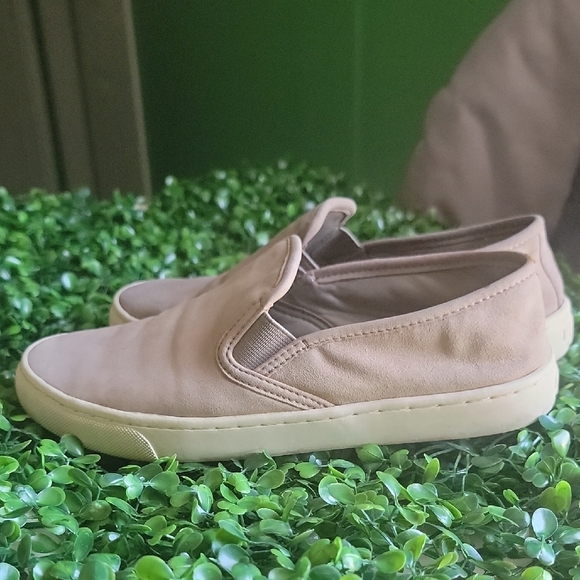 Tory Burch Women's Tan Slip-On Loafers - Picture 1 of 7